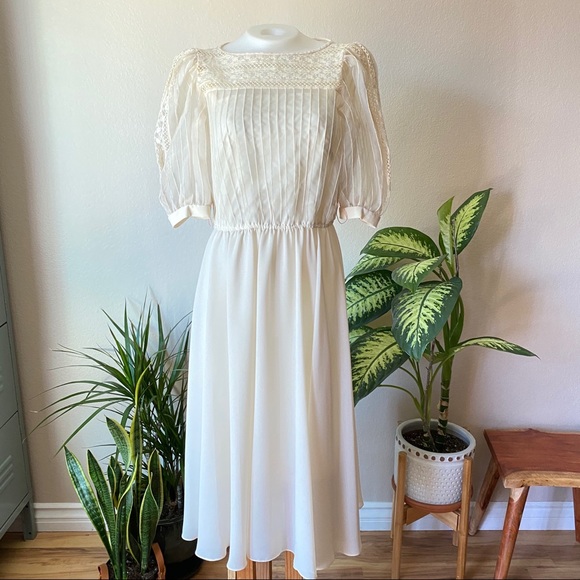 SOLD Vintage Sheer Puff Sleeve Dress - Picture 6 of 16